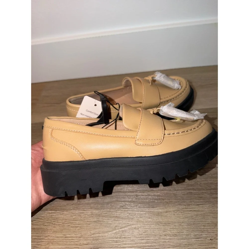 Girl shoes size 1 loafers